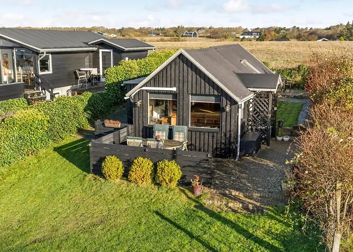 In V * エスビャール